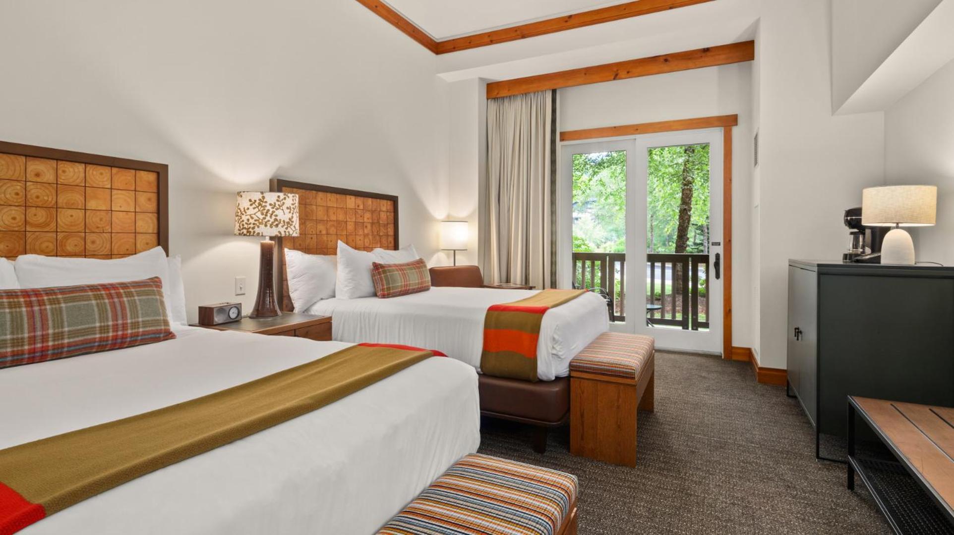 1122 Guest Room The Pines Lodge At Spruce Peak Ski In Ski Out Stowe Kültér fotó